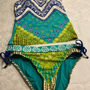 Trina Turk 2 piece - size 8 top, size 10 bottom